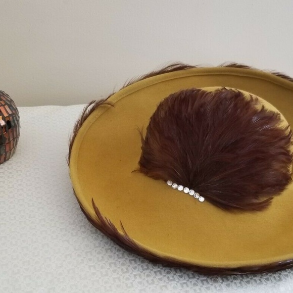 Vintage Jack Mconnell Feather Mustard Large Hat main image 4